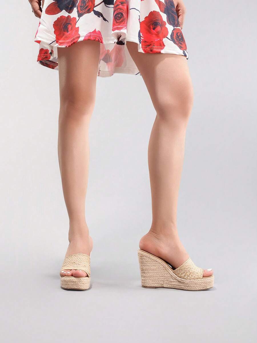 Sandalias de Plataforma con Co - Cork Wedge Sandal reseña y precio
