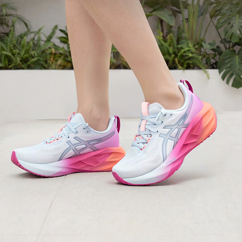 Asics NOVABLAST 5 para mujer,  - Women Shoes Hong Kong reseña y precio