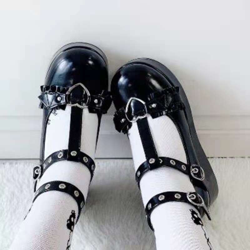 Cuñas de plataforma con hebill - Women Shoes Japanese Brand reseña y precio