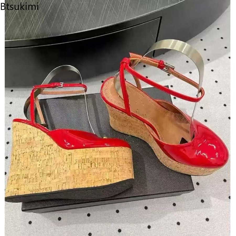 Sandalias de cuña de charol pa - Cork Wedge Sandal reseña y precio