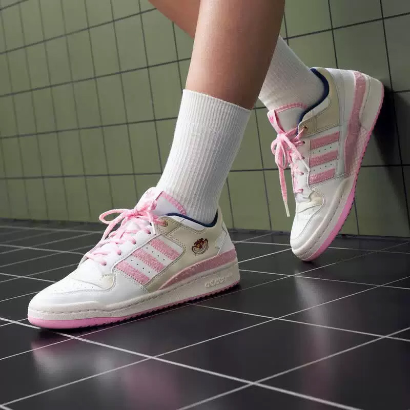 Zapatos de mujer Adidas Clover - Women Shoes Hong Kong reseña y precio