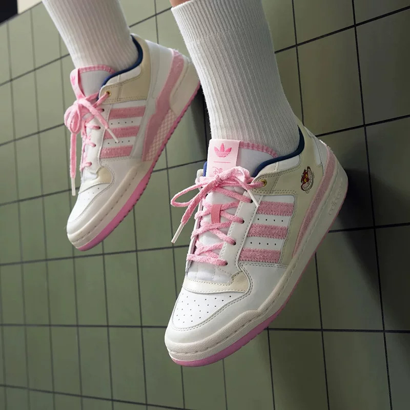 Zapatos de mujer Adidas Clover - Women Shoes Hong Kong reseña y precio
