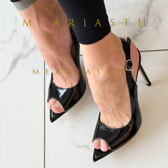 Sandalias de charol en negro d - Women Shoes Japanese Brand reseña y precio